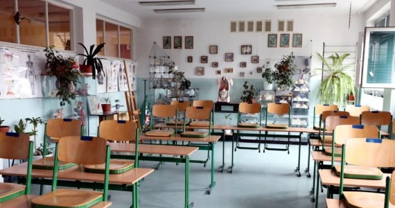 Nauczanie zdalne w klasach 6-8. Nowe obostrzenia w szkołach