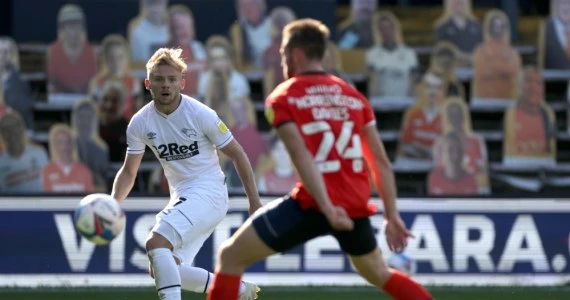 Reprezentacja Polski. Kamil Jóźwiak i Krystian Bielik wracają do gry w Derby County