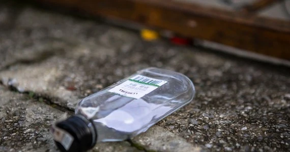 Wielkopolskie: 15-latkowi alkohol sprzedała 14-letnia ekspedientka