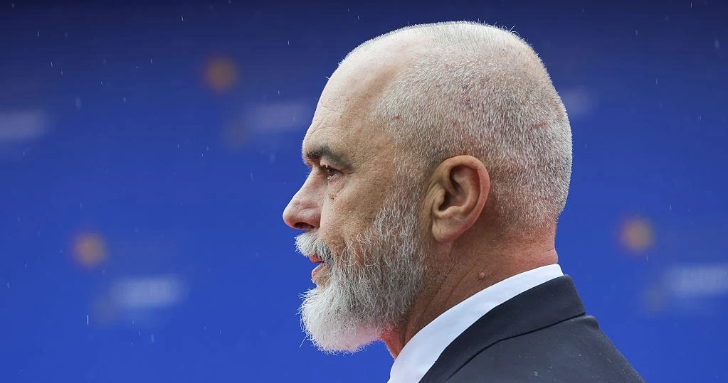 Ten kraj do 2030 roku ma zlikwidować gotówkę. Premier ujawnił plan