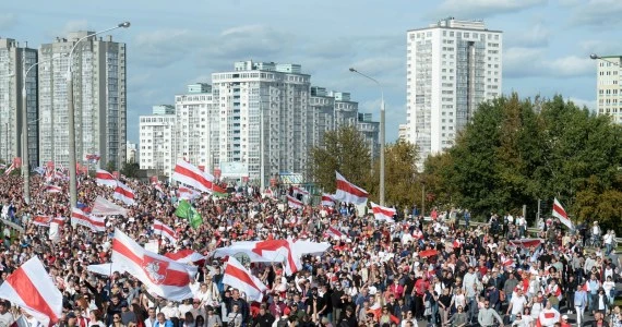 Białoruś: Ponad 400 zatrzymanych w Mińsku