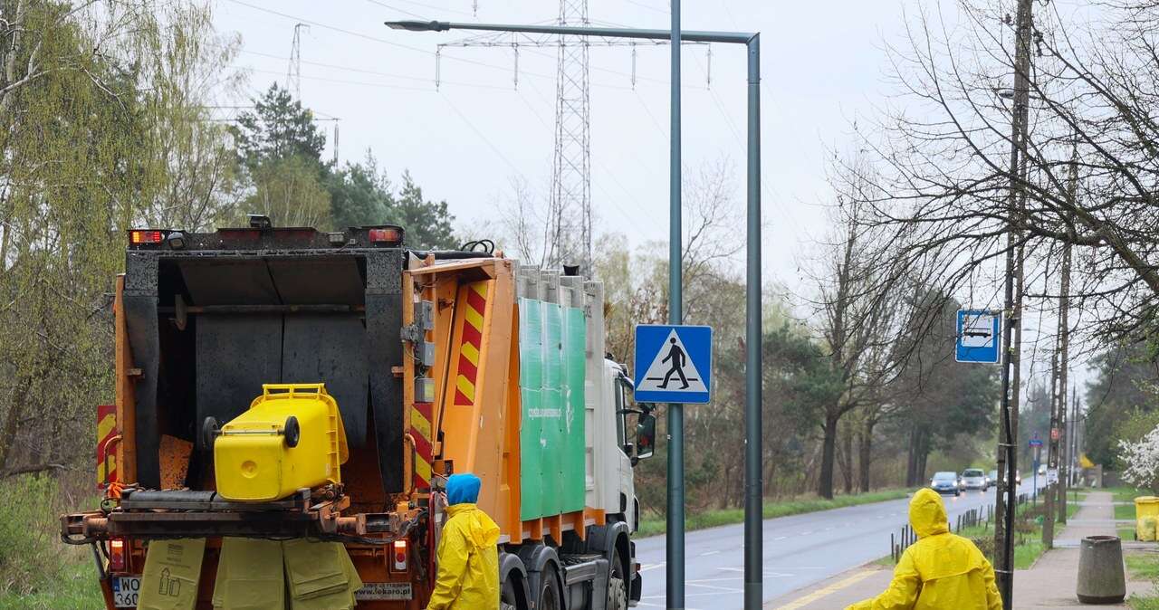 Koszty wywozu śmieci rosną. Ludzie chcą wypowiadać umowy, ale gminy mają na to sposób