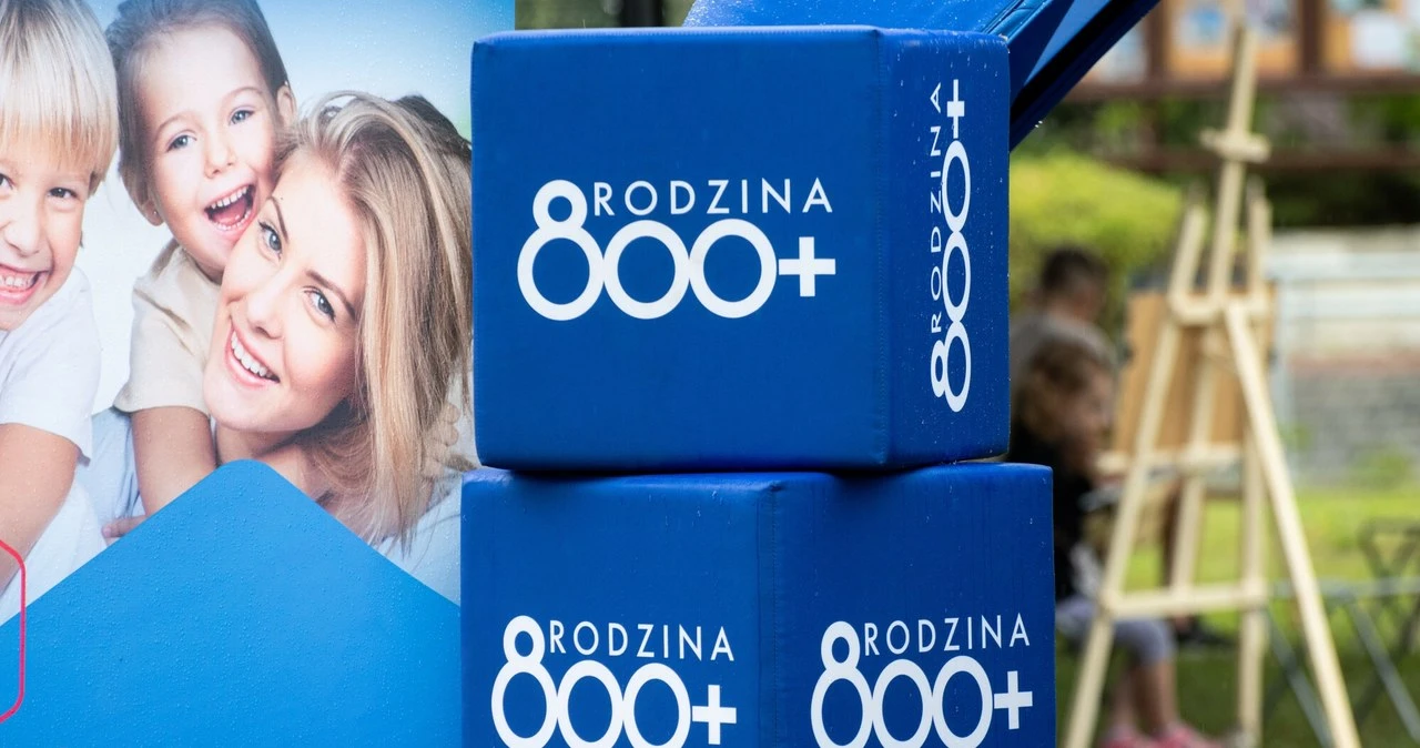 Nowe rozliczenie 800 plus. ZUS 16 maja wyśle dwie wypłaty naraz