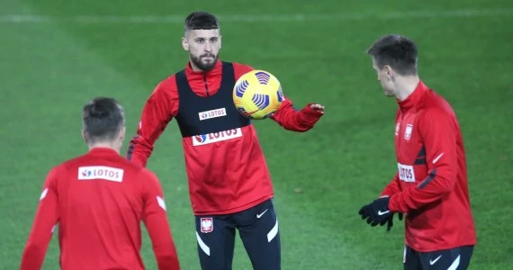 Liga Narodów. Reprezentacja Polski wróciła z opóźnieniem, 12 zawodników na treningu
