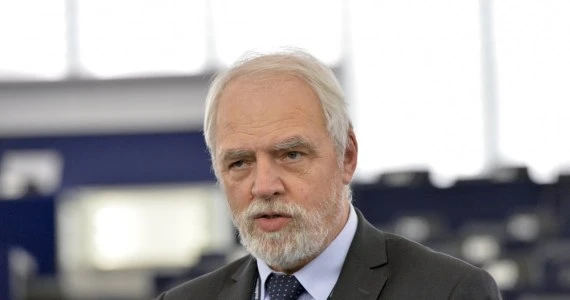 Unia Europejska. Jan Olbrycht o funduszu odbudowy: Raczej nie ruszy przed 1 stycznia