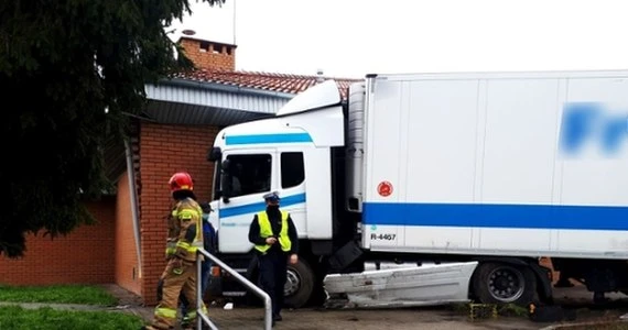 Ciężarówką wjechał w sklep. To mogło skończyć się tragicznie