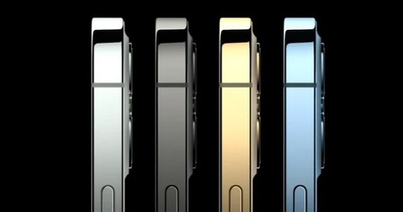 Apple obniża cenę za słuchawki i ładowarkę