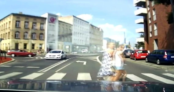 Policja przypomina. Piesi najlepiej zadbają o swoje bezpieczeństwo