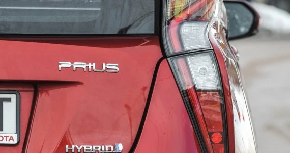 Toyota oferuje hybrydy już od 23 lat