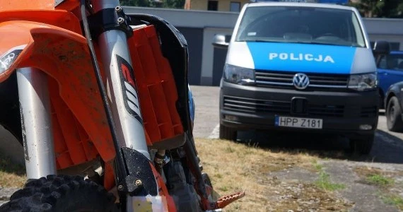 Wjechał motocyklem do lasu. Zapłaci 15 tys. zł!