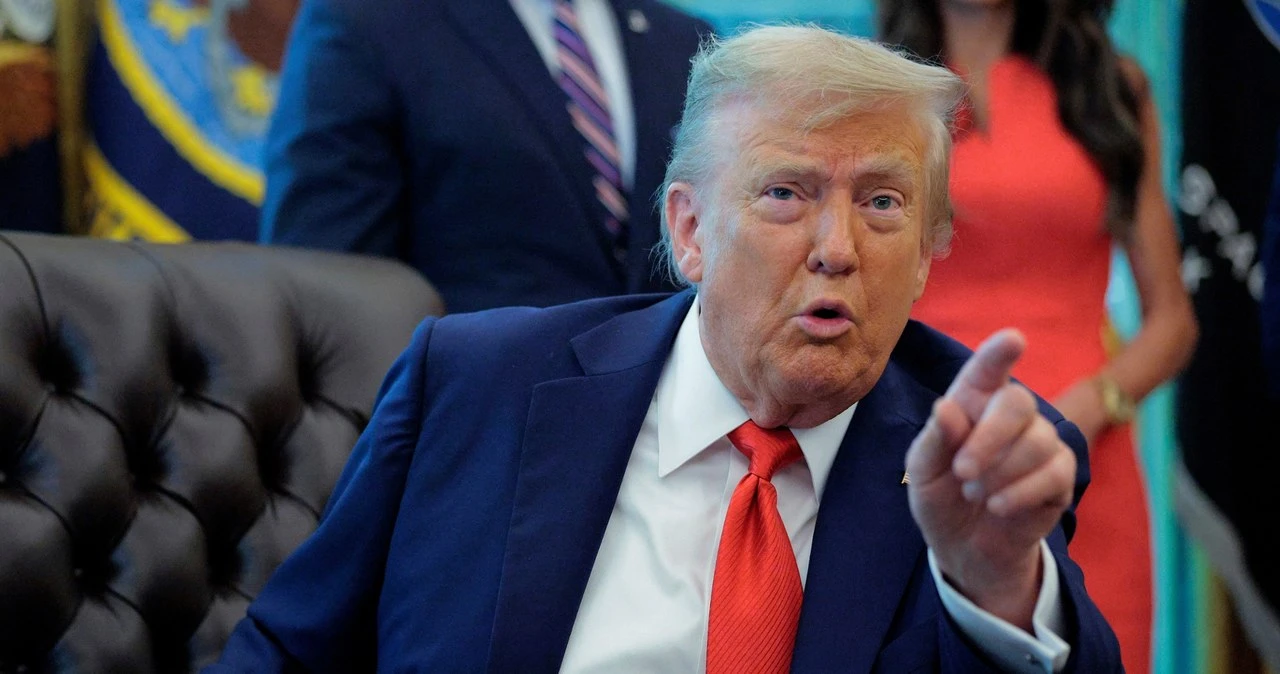 Trump zagroził cłami grupie krajów, w tym Polsce. 