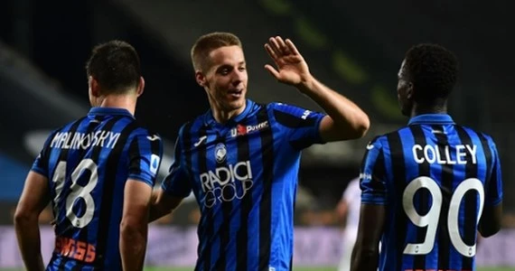 Liga Mistrzów. Atalanta Bergamo - Ajax Amsterdam. Mecz trwa