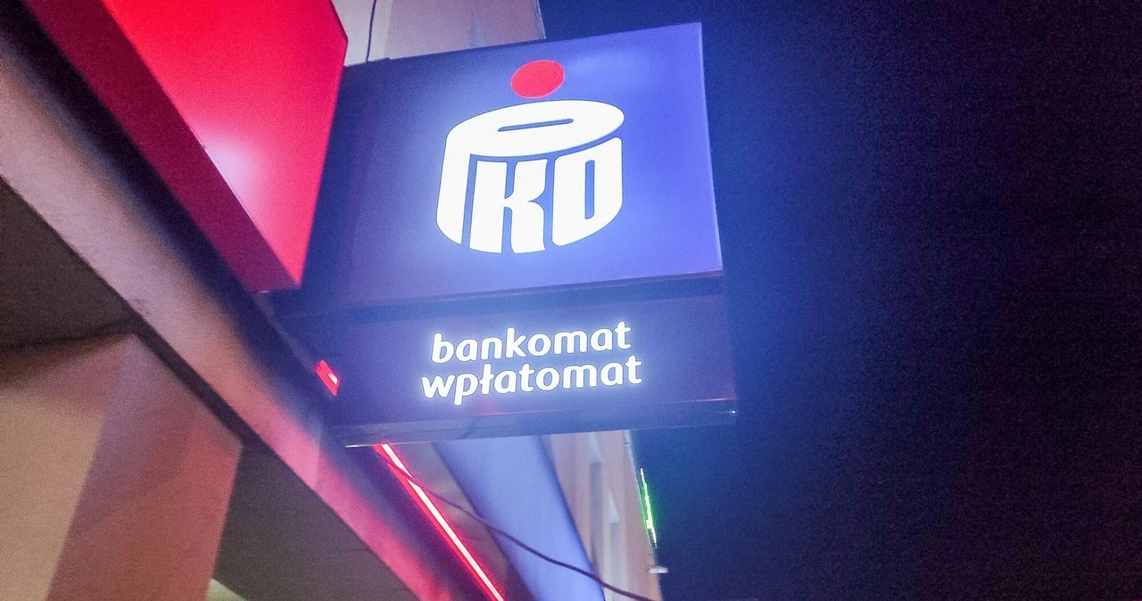 Nie każdy bankomat jest bezpieczny. PKO BP ujawnia, na co uważać