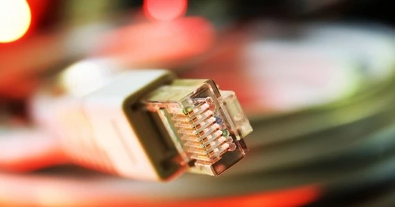 Przez 18 miesięcy o tej samej godzinie psuł się internet. Przyczyna? Bardzo zabawna