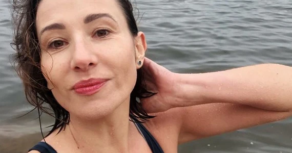 Aleksandra Popławska zachęca do plażowania w listopadzie