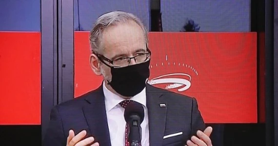 Zamieszanie wokół dodatków dla medyków. Minister wyjaśnia