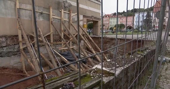​Mieroszów: Ewakuowano mieszkańców, bo pękają ich kamienice