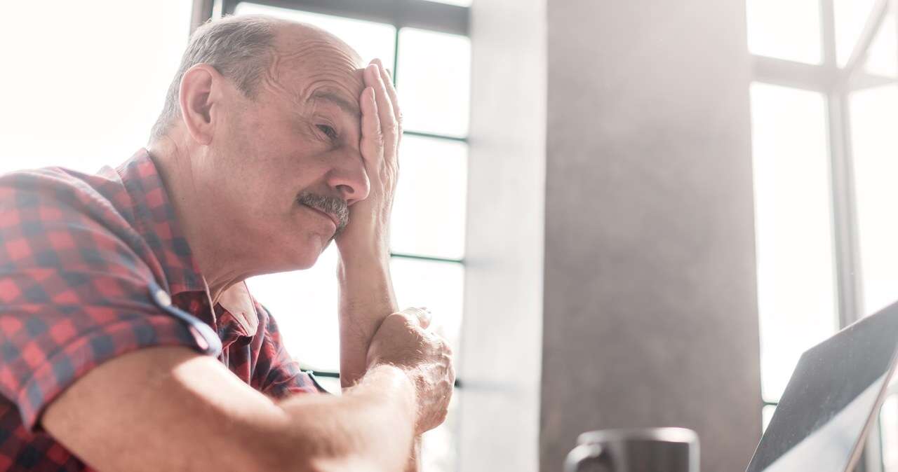 Dożył 65 lat i dostał z ZUS emeryturę. 3 miesiące odkłada na bułkę