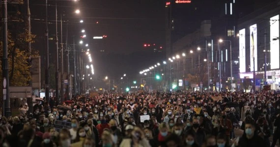 Protesty po wyroku TK w sprawie aborcji. Odbyło się 91 zgromadzeń