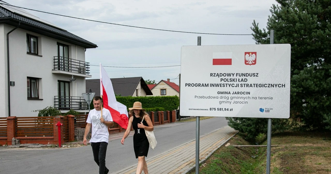 Rząd ma nowy pogram dla samorządów. PiS mówi o 