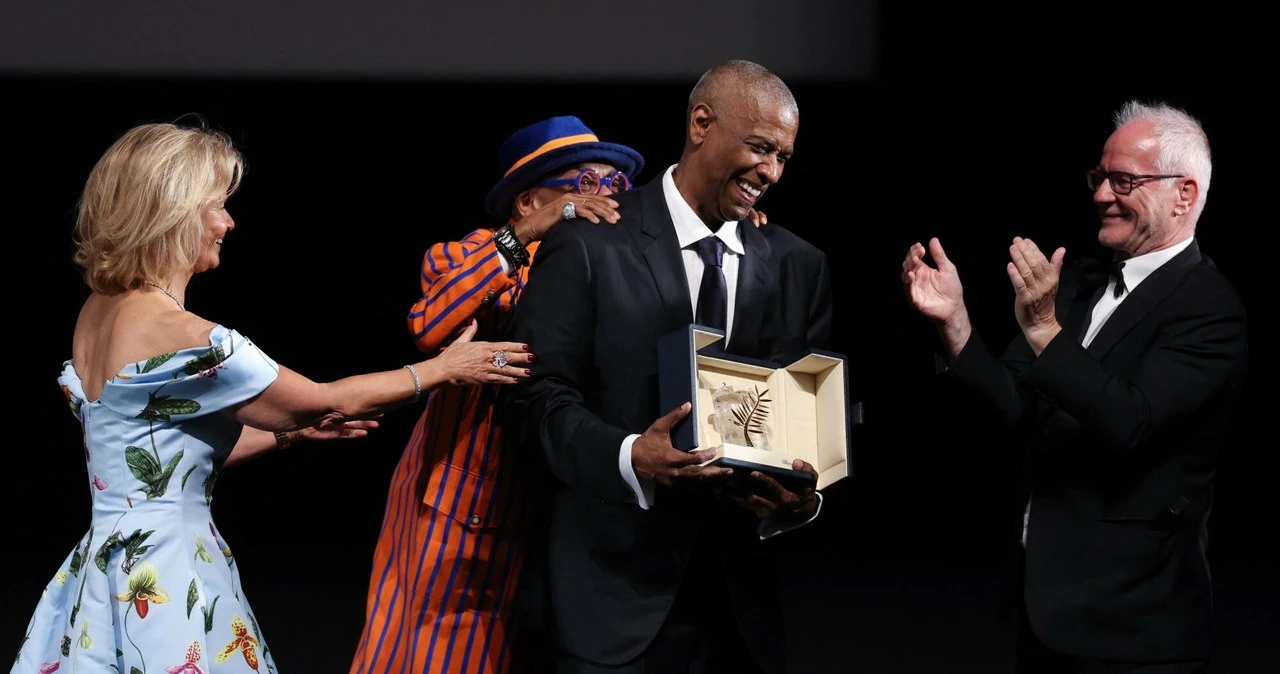 Denzel Washington zaskoczony prestiżową nagrodą. Nie ukrywał emocji