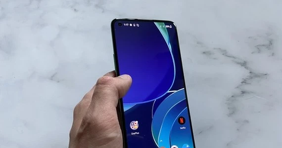 OnePlus 9 z większym ekranem i aparatami w stylu Note 20