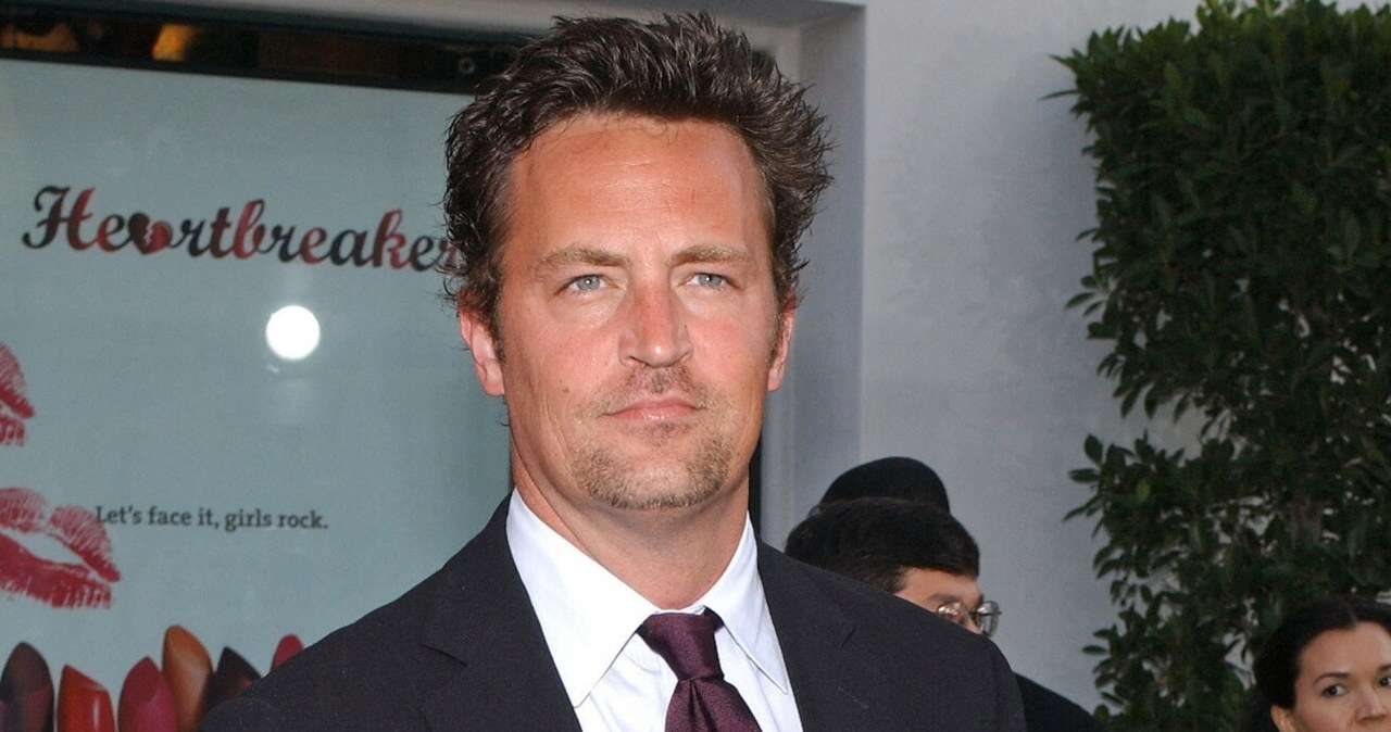 Ojczym Matthew Perry'ego reaguje na zatrzymania w związku ze śmiercią aktora