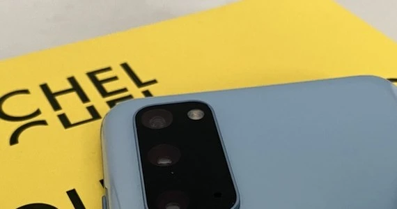 Samsung Galaxy S21 Ultra z dużą baterią