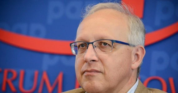 Prof. Robert Flisiak przedstawił najnowsze polskie rekomendacje leczenia COVID-19