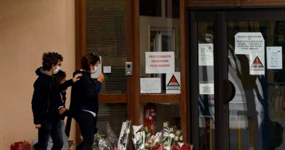 Morderstwo nauczyciela we Francji. Prokuratura podaje, kim był zabójca