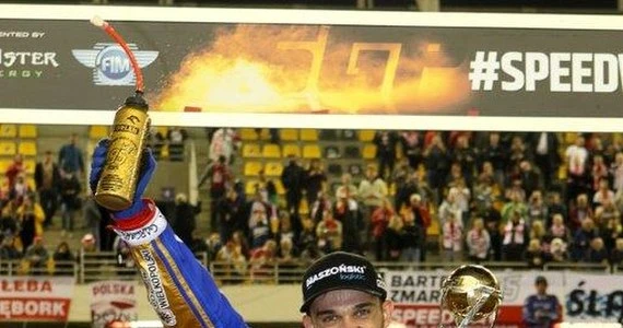 Żużlowe zgrzyty. Stawianie mistrza do pionu, wyjazd z eskortą policji