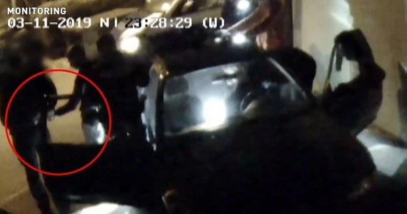 Sanok: Policja przykuła 17-latka do samochodu