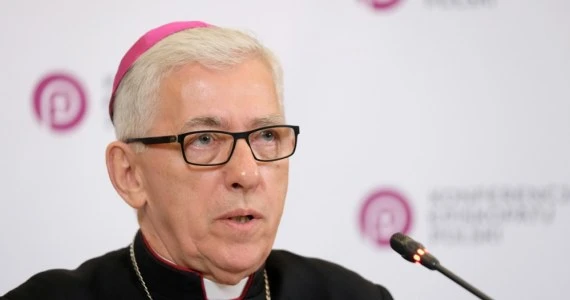 Abp Wiktor Skworc z koronawirusem. Jest w izolacji domowej