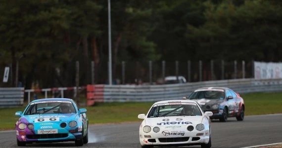 Drugi sezon Toyota Racing Cup dla Teamu Interia