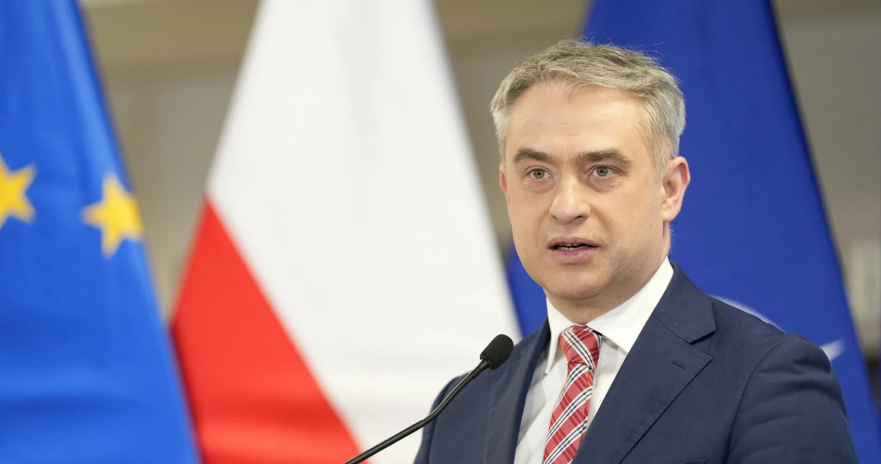 Polska na wojnie hybrydowej z Rosją. Gawkowski: Te czołgi już stoją