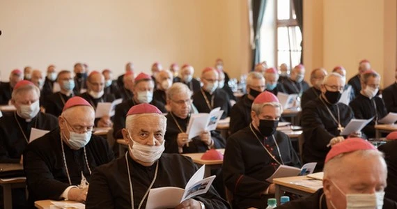Koronawirus w KEP. 14 biskupów choruje na COVID-19