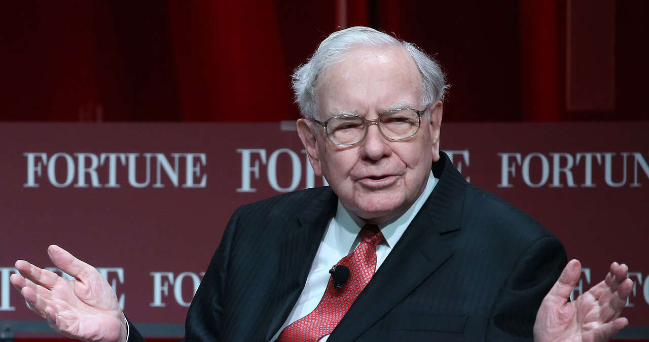 Warren Buffett pozbywa się akcji i gromadzi gotówkę. Zwątpił nawet w Bank of America