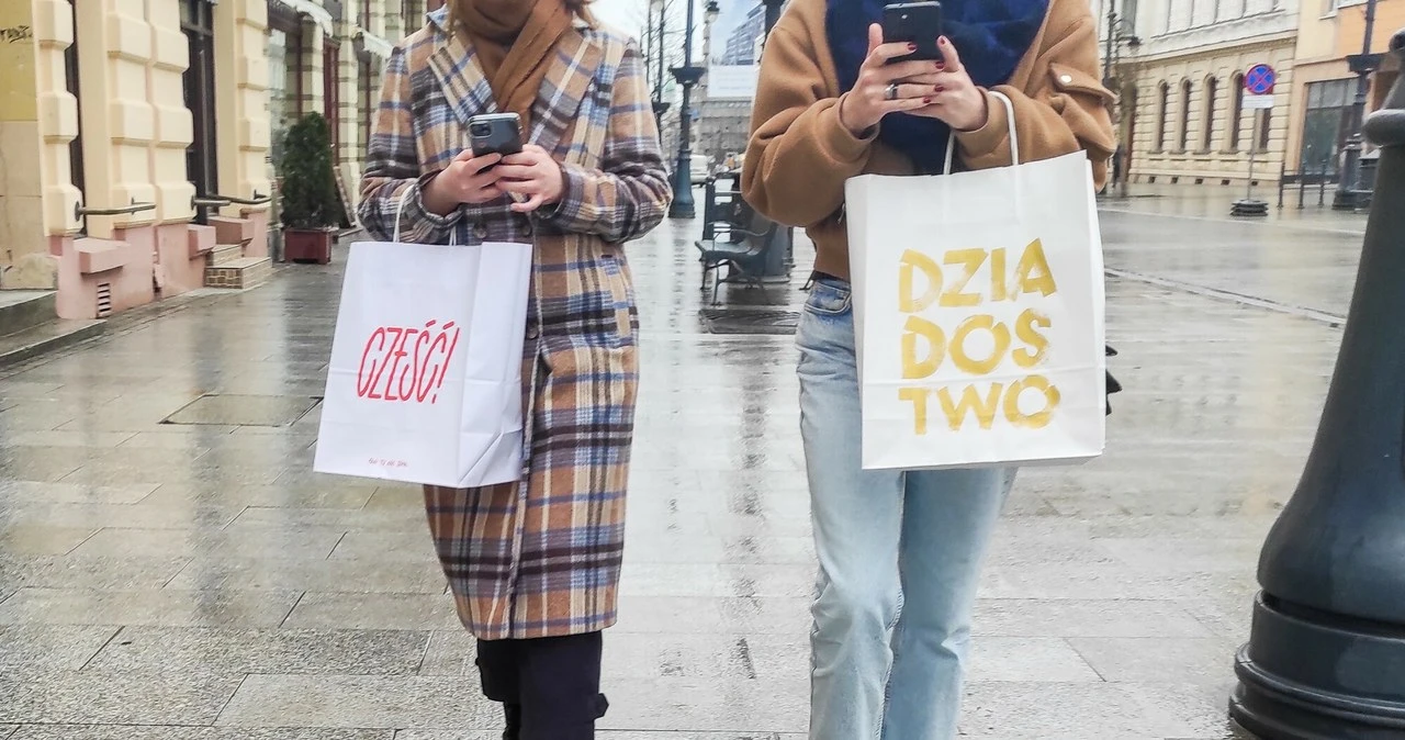 Polacy wydają mniej, sprzedaż spada. 