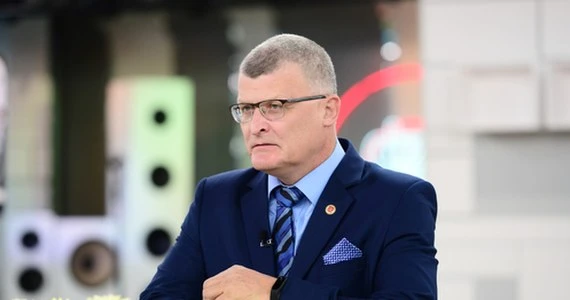 Dr Paweł Grzesiowski: W czerwonych strefach powinien być mini-lockdown