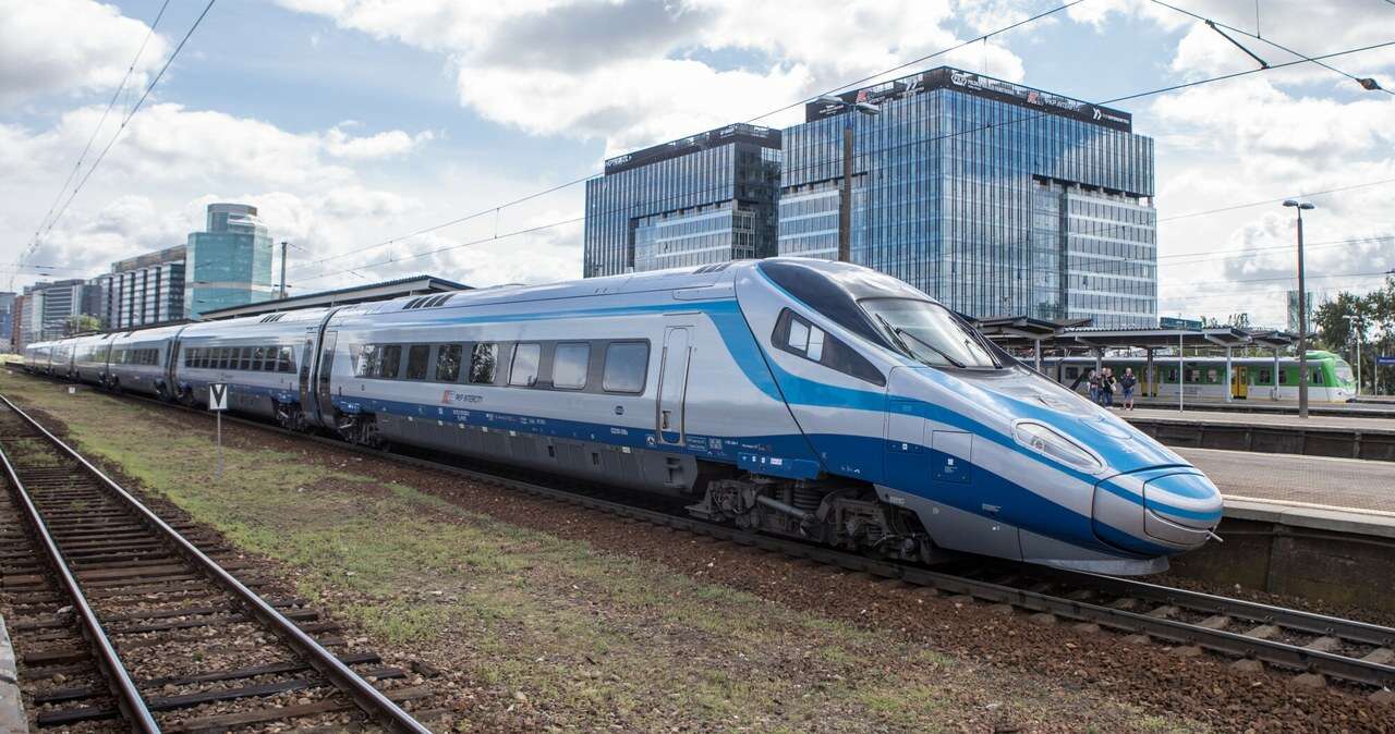 PKP Intercity się nie zatrzymuje. Szykuje przetarg na superszybkie pociągi