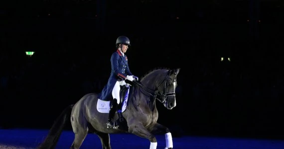 Trzykrotny mistrz olimpijski koń Valegro uhonorowany pomnikiem