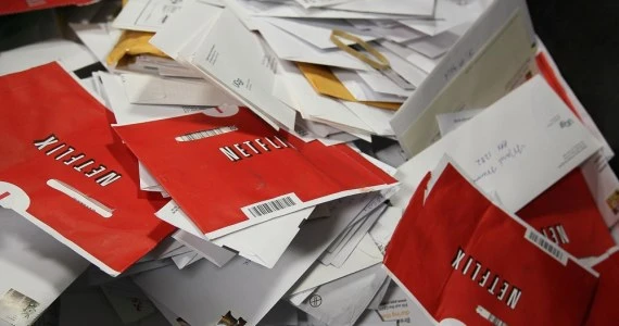 Netflix wciąż zarabia na... wypożyczaniu płyt DVD
