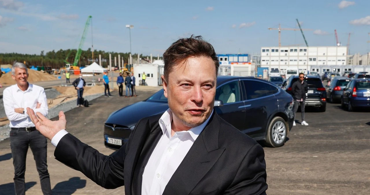 Musk deklaruje wierność Tesli na najbliższe 5 lat. “Chyba, że umrę”