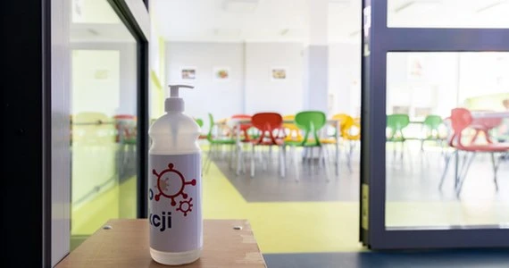 ​Poznań: Koronawirus w liceum. Szkoła zawiesza lekcje stacjonarne