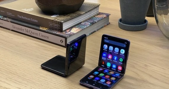 Nadchodzą smartfony Samsung Z Slide?