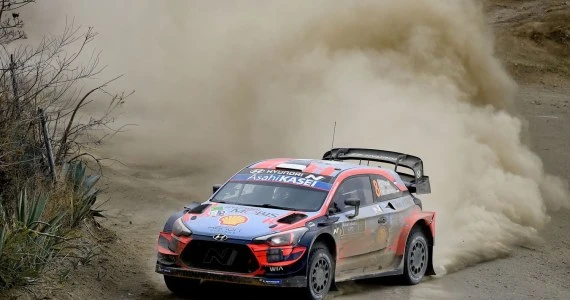 Rajdowe MŚ. Estończyk Tanak wycofał się, Ogier liderem w Turcji