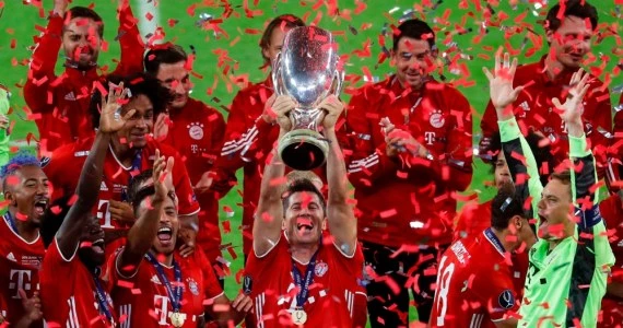 Bayern - Sevilla 2-1. Robert Lewandowski zachwycony po triumfie. Nazwał Bayern „Super teamem”