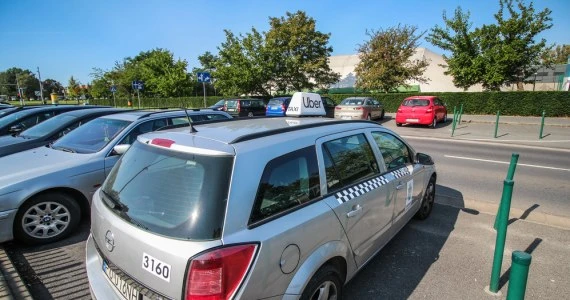 Nowe przepisy o przewozie osób. Będzie drożej i wolniej
