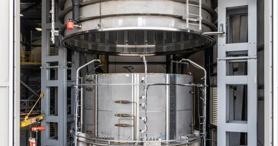 ​Najpotężniejszy magnes na świecie i reaktor ITER