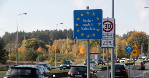 Niemcy: Korki na granicy z Polską na dzień przed obostrzeniami